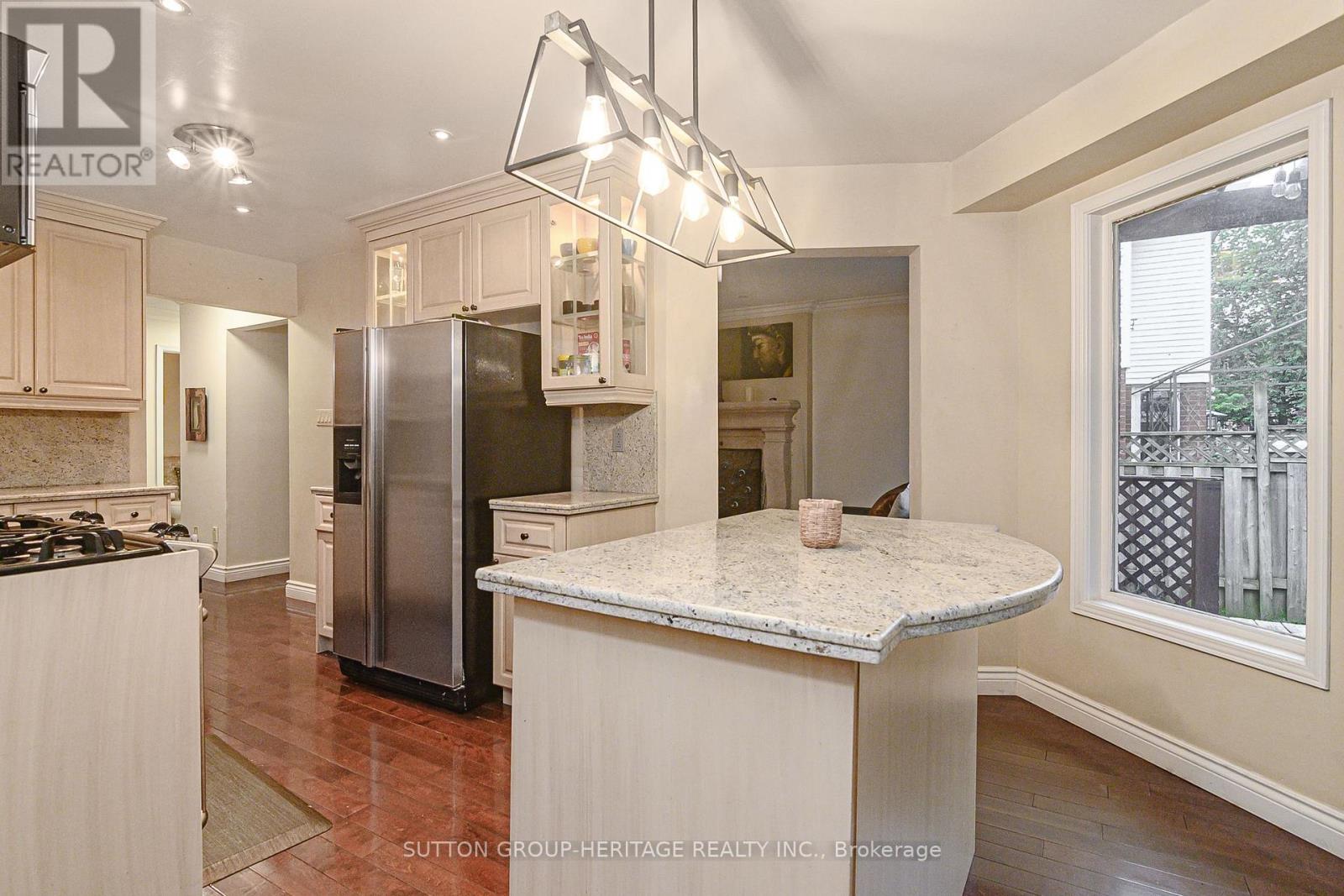 209 Bassett Boulevard, Whitby, Ontario  L1R 1S4 - Photo 16 - E13547698