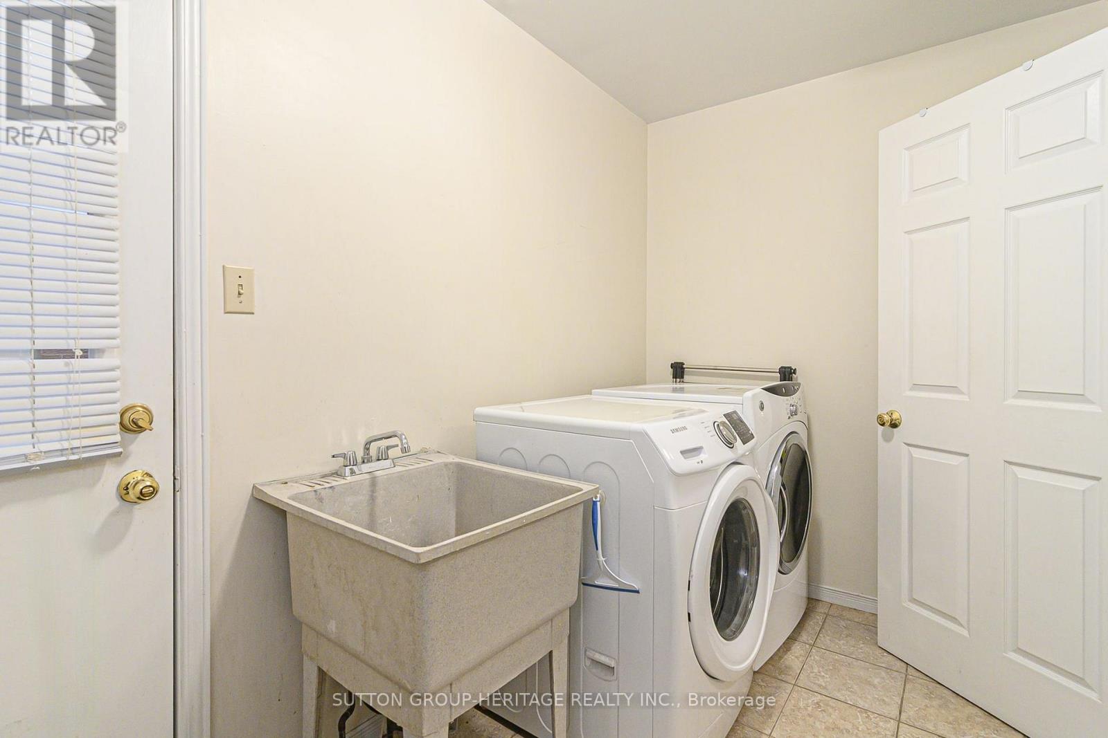 209 Bassett Boulevard, Whitby, Ontario  L1R 1S4 - Photo 23 - E13547698