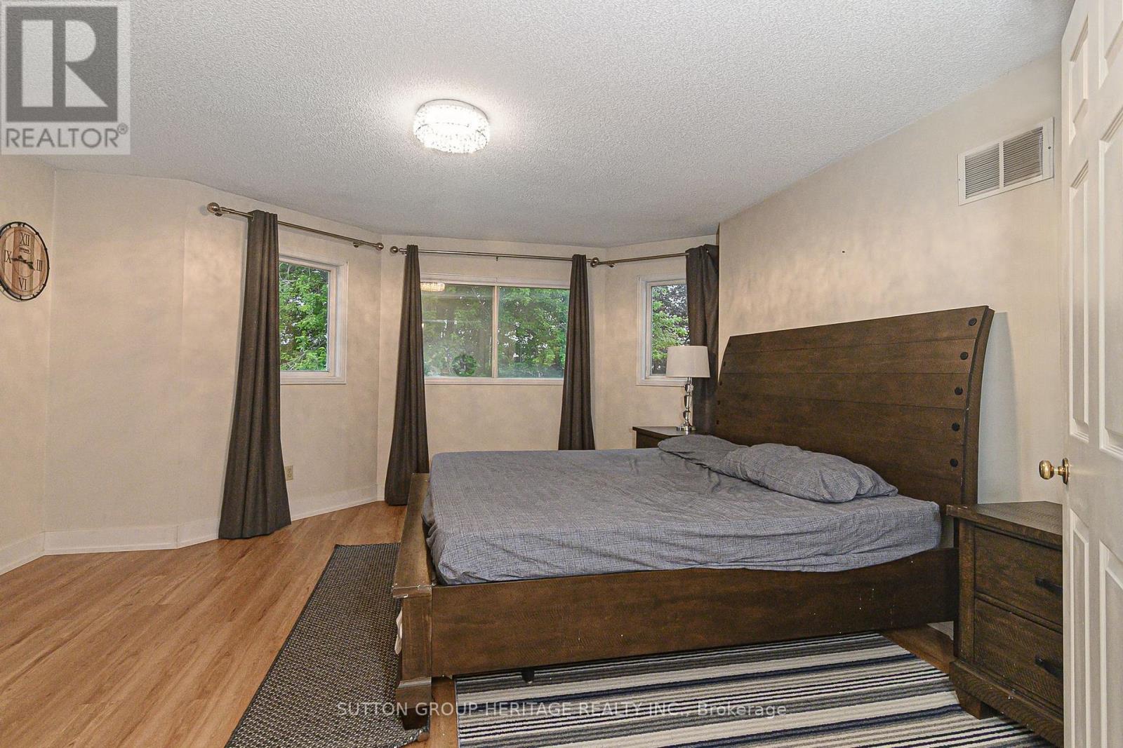 209 Bassett Boulevard, Whitby, Ontario  L1R 1S4 - Photo 27 - E13547698