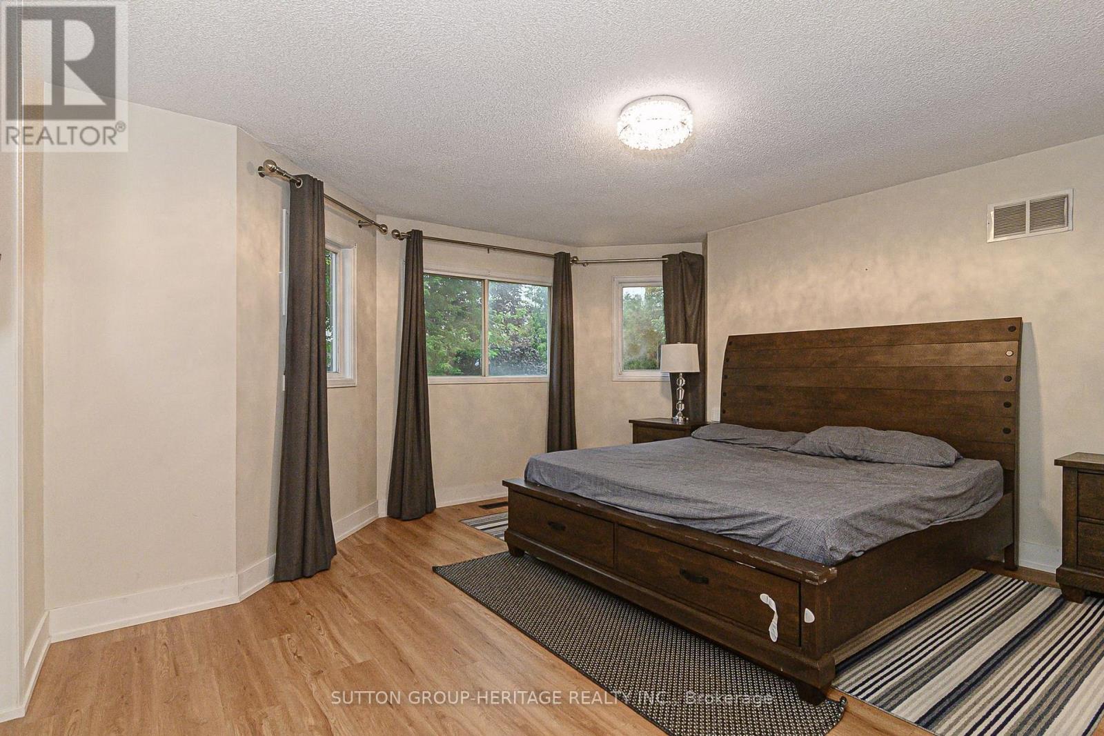 209 Bassett Boulevard, Whitby, Ontario  L1R 1S4 - Photo 28 - E13547698