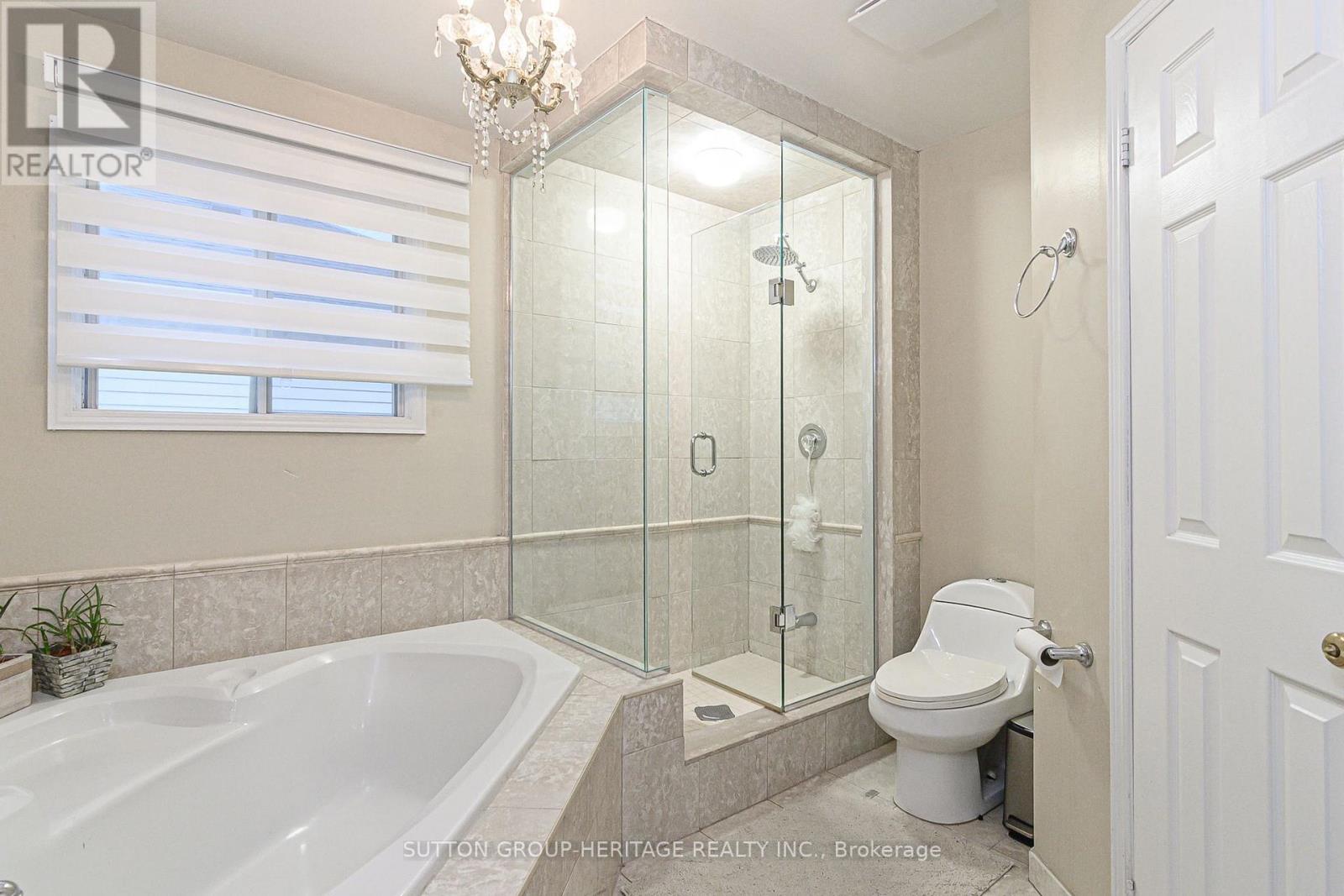 209 Bassett Boulevard, Whitby, Ontario  L1R 1S4 - Photo 30 - E13547698