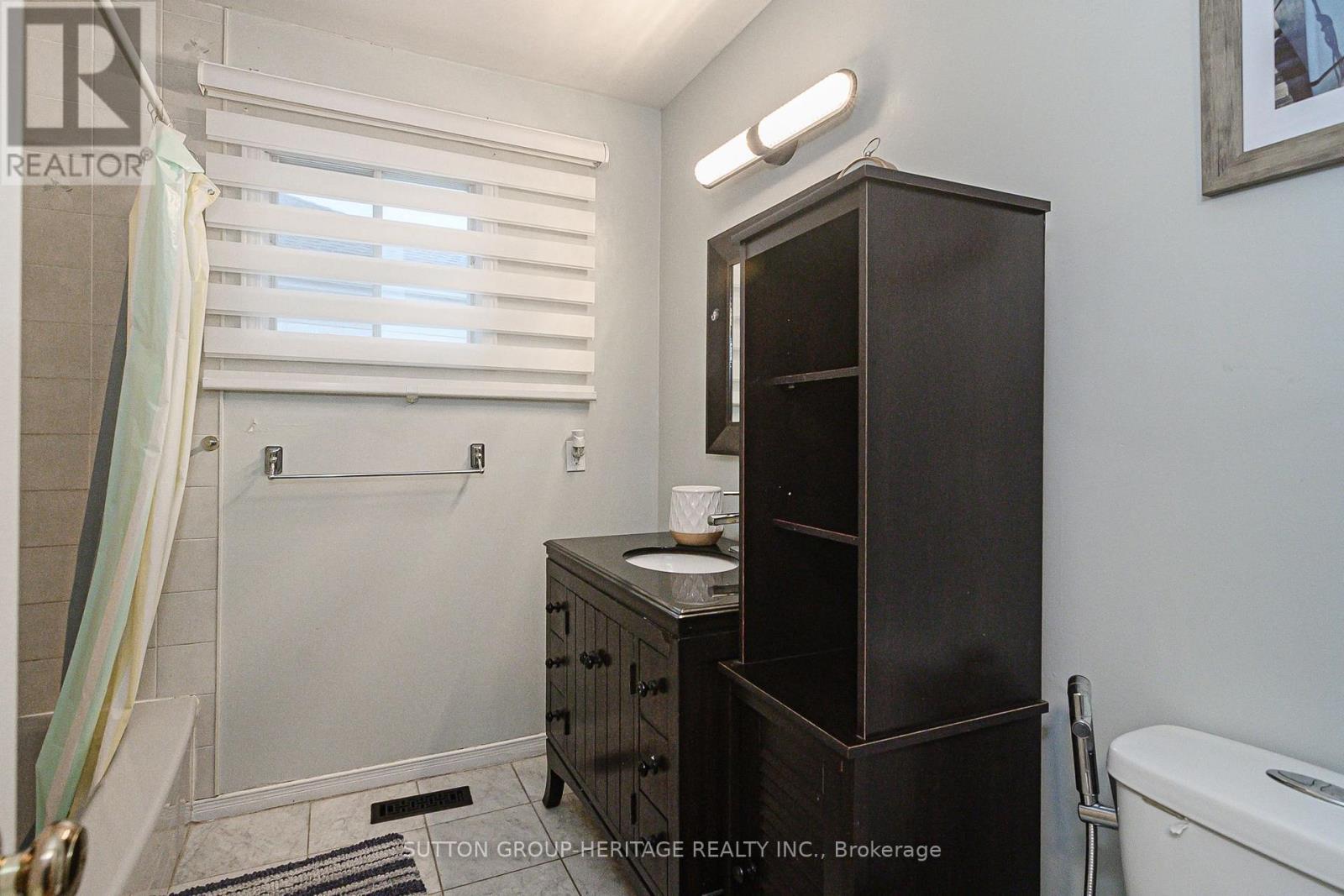 209 Bassett Boulevard, Whitby, Ontario  L1R 1S4 - Photo 38 - E13547698