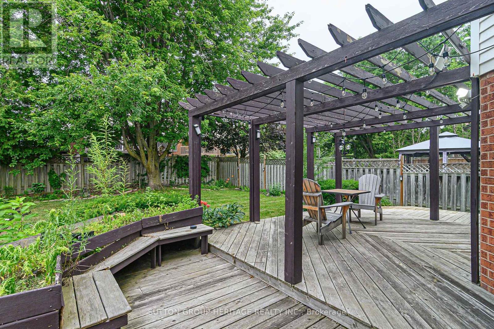 209 Bassett Boulevard, Whitby, Ontario  L1R 1S4 - Photo 43 - E13547698