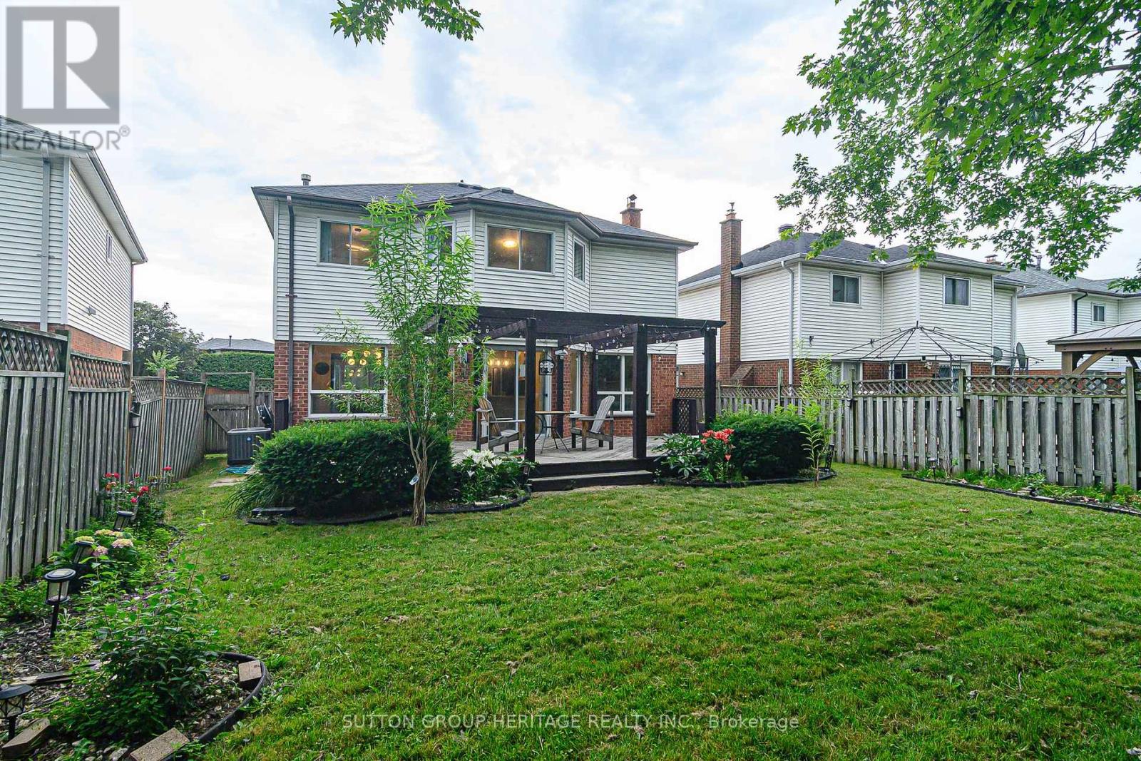 209 Bassett Boulevard, Whitby, Ontario  L1R 1S4 - Photo 47 - E13547698