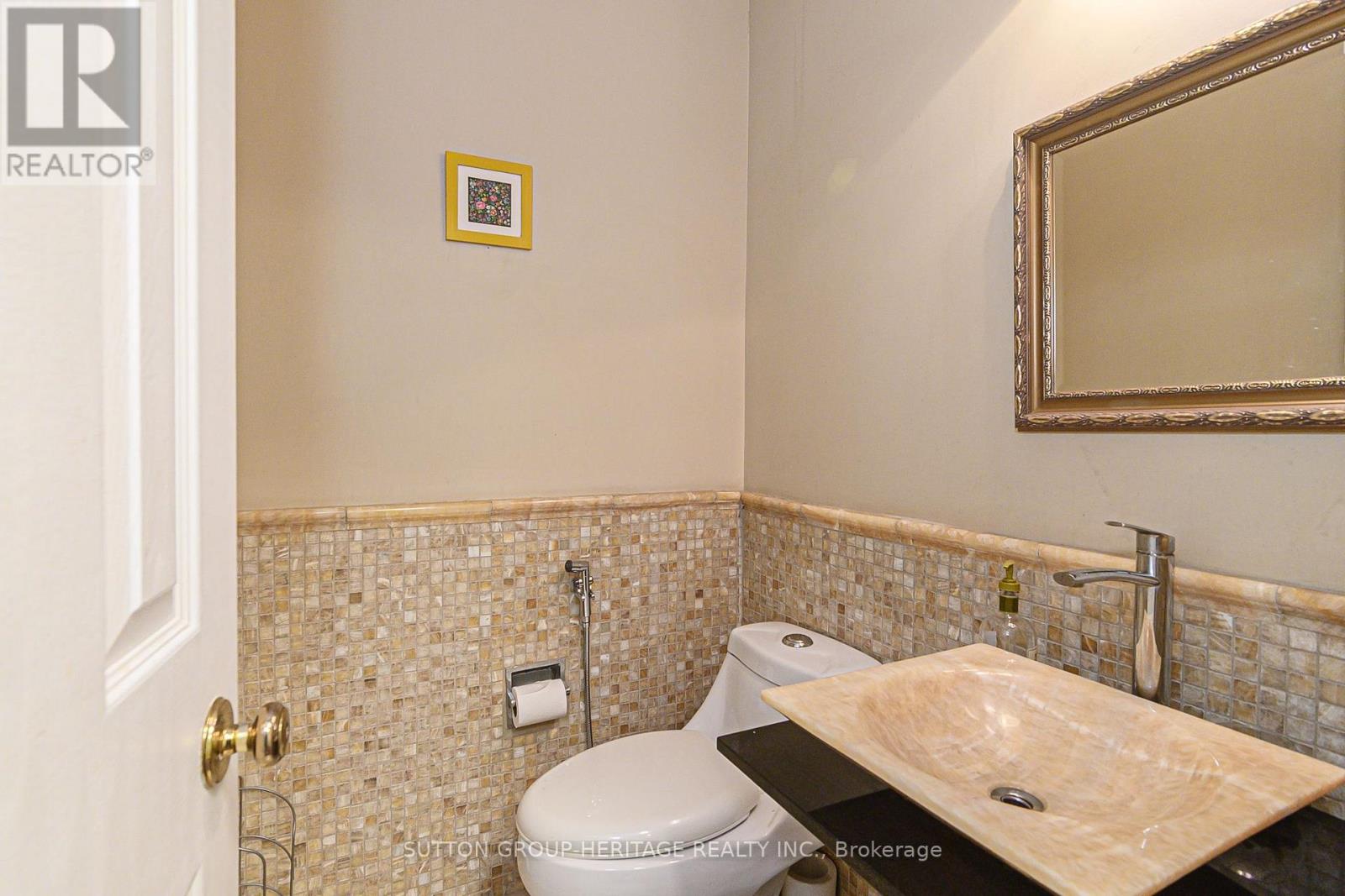209 Bassett Boulevard, Whitby, Ontario  L1R 1S4 - Photo 7 - E13547698
