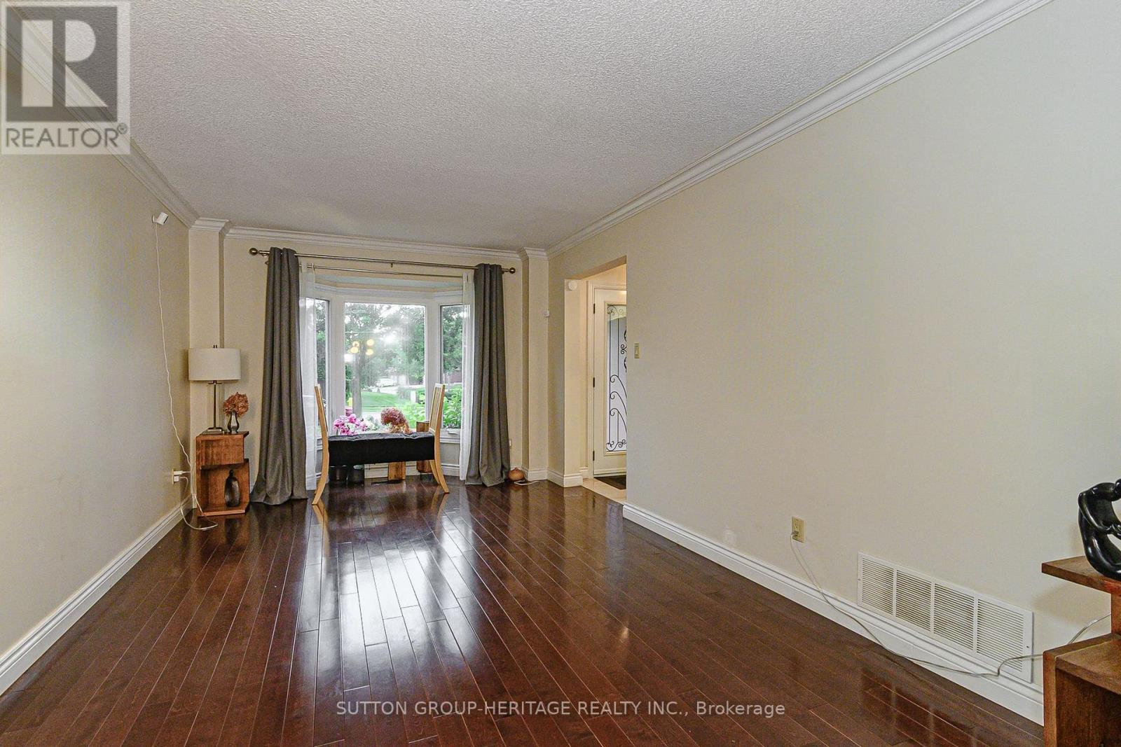 209 Bassett Boulevard, Whitby, Ontario  L1R 1S4 - Photo 8 - E13547698
