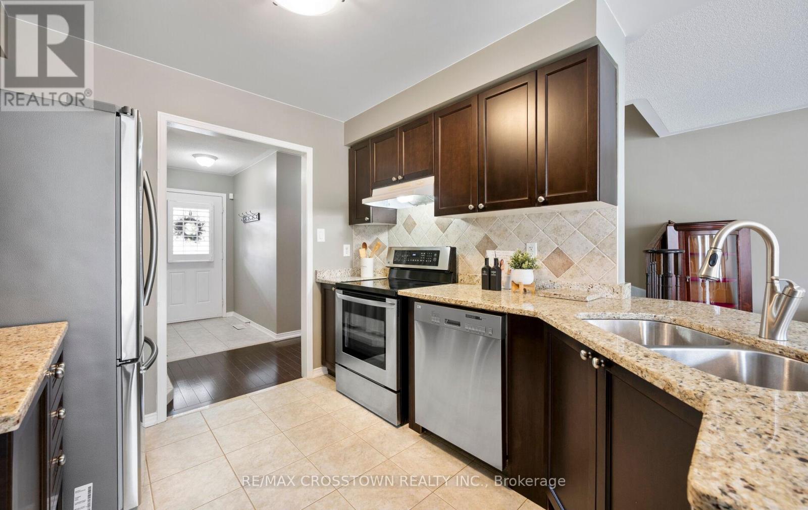 8 Aldonschool Court, Ajax, Ontario  L1S 0C5 - Photo 16 - E13547820