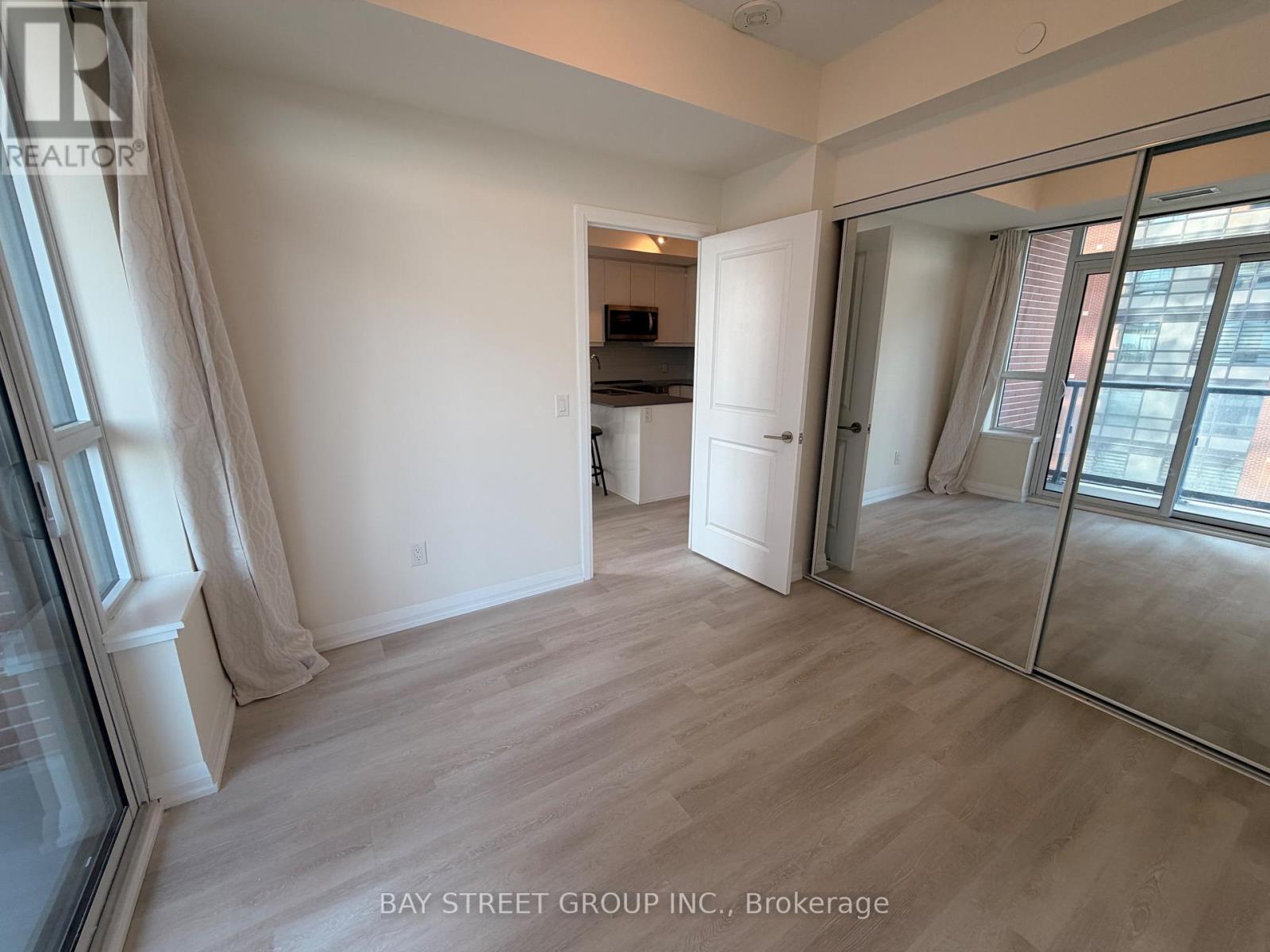1926 - 3270 Sheppard Avenue E, Toronto, Ontario  M1T 0B3 - Photo 10 - E13547862