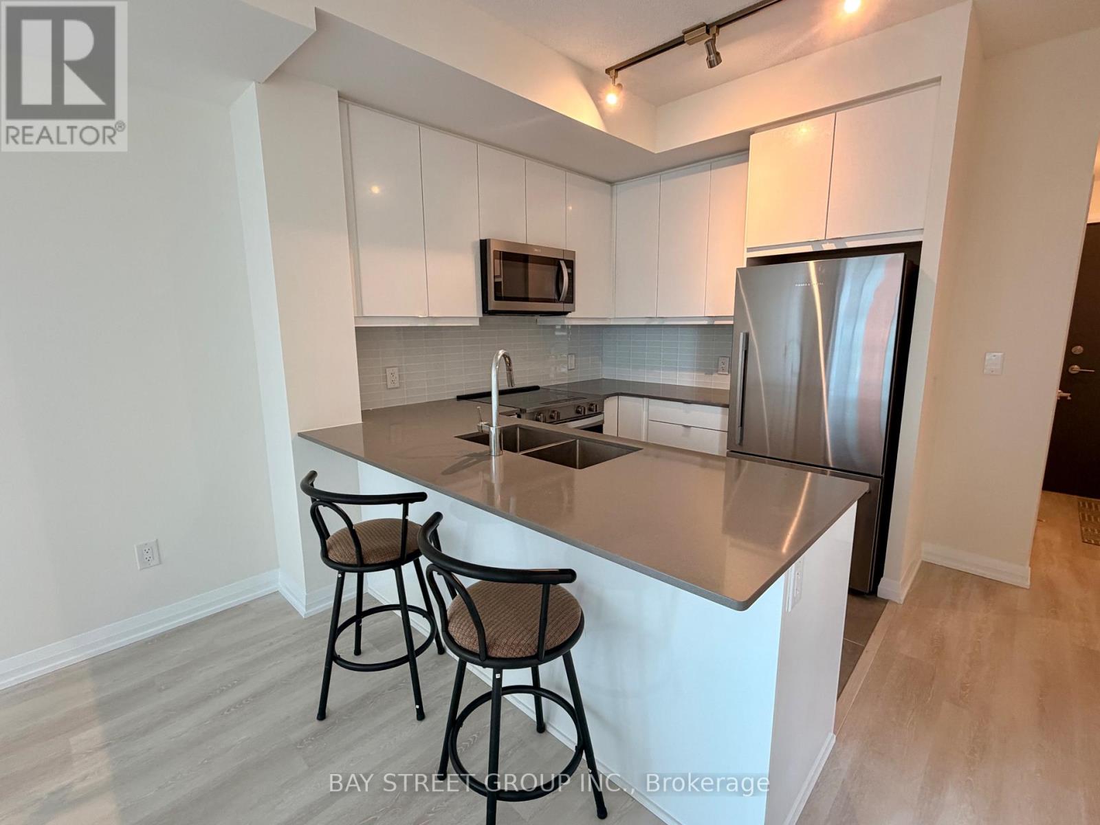 1926 - 3270 Sheppard Avenue E, Toronto, Ontario  M1T 0B3 - Photo 6 - E13547862