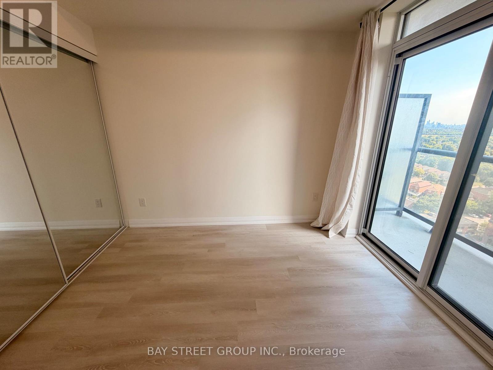 1926 - 3270 Sheppard Avenue E, Toronto, Ontario  M1T 0B3 - Photo 8 - E13547862