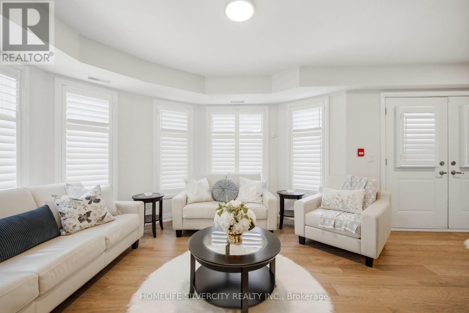 1 - 35 Somers Avenue, Toronto, Ontario  M4J 1W2 - Photo 3 - E13547932