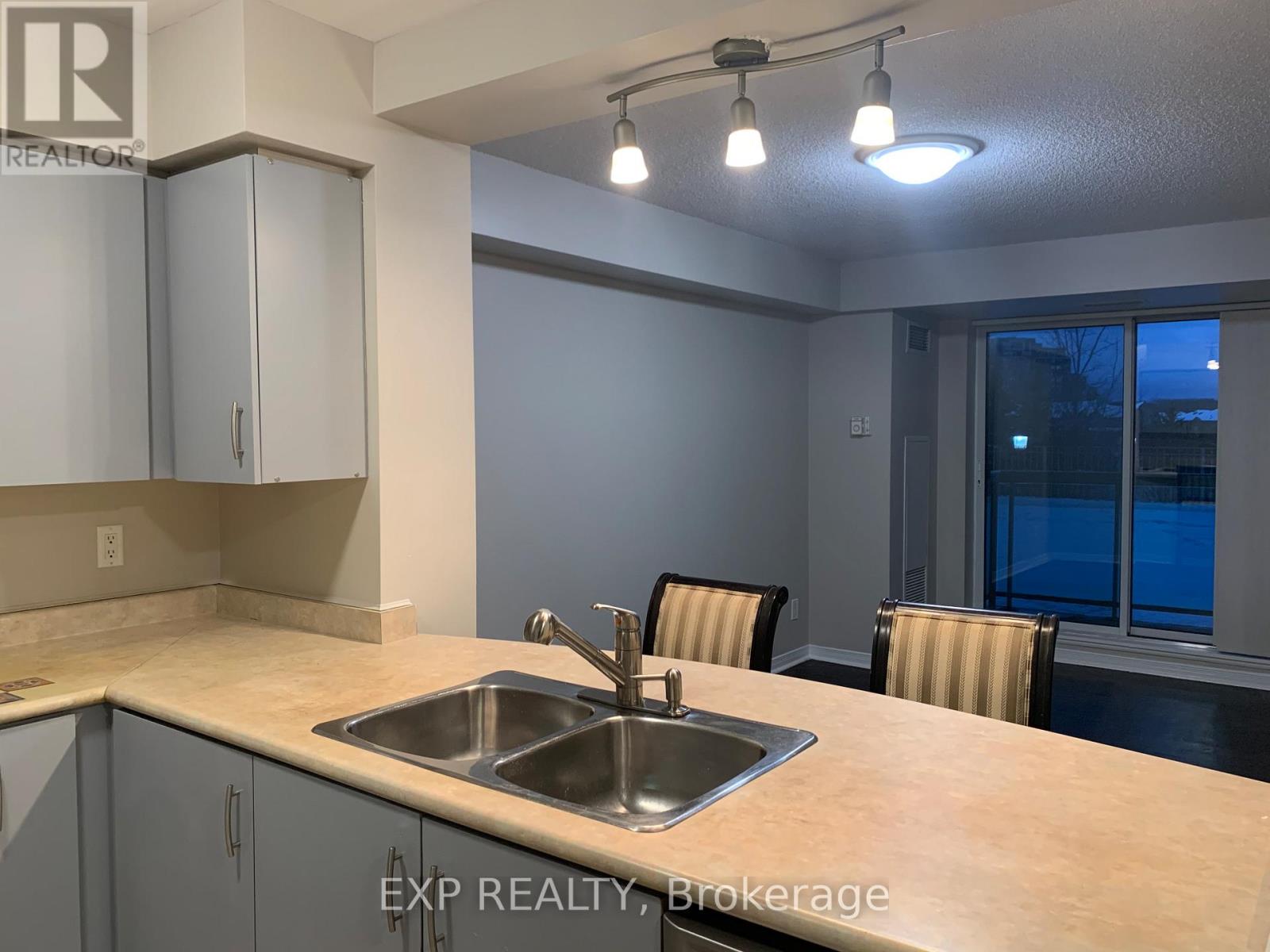 205 - 3 Ellesmere Street, Richmond Hill, Ontario  L4B 4N2 - Photo 7 - N13547908
