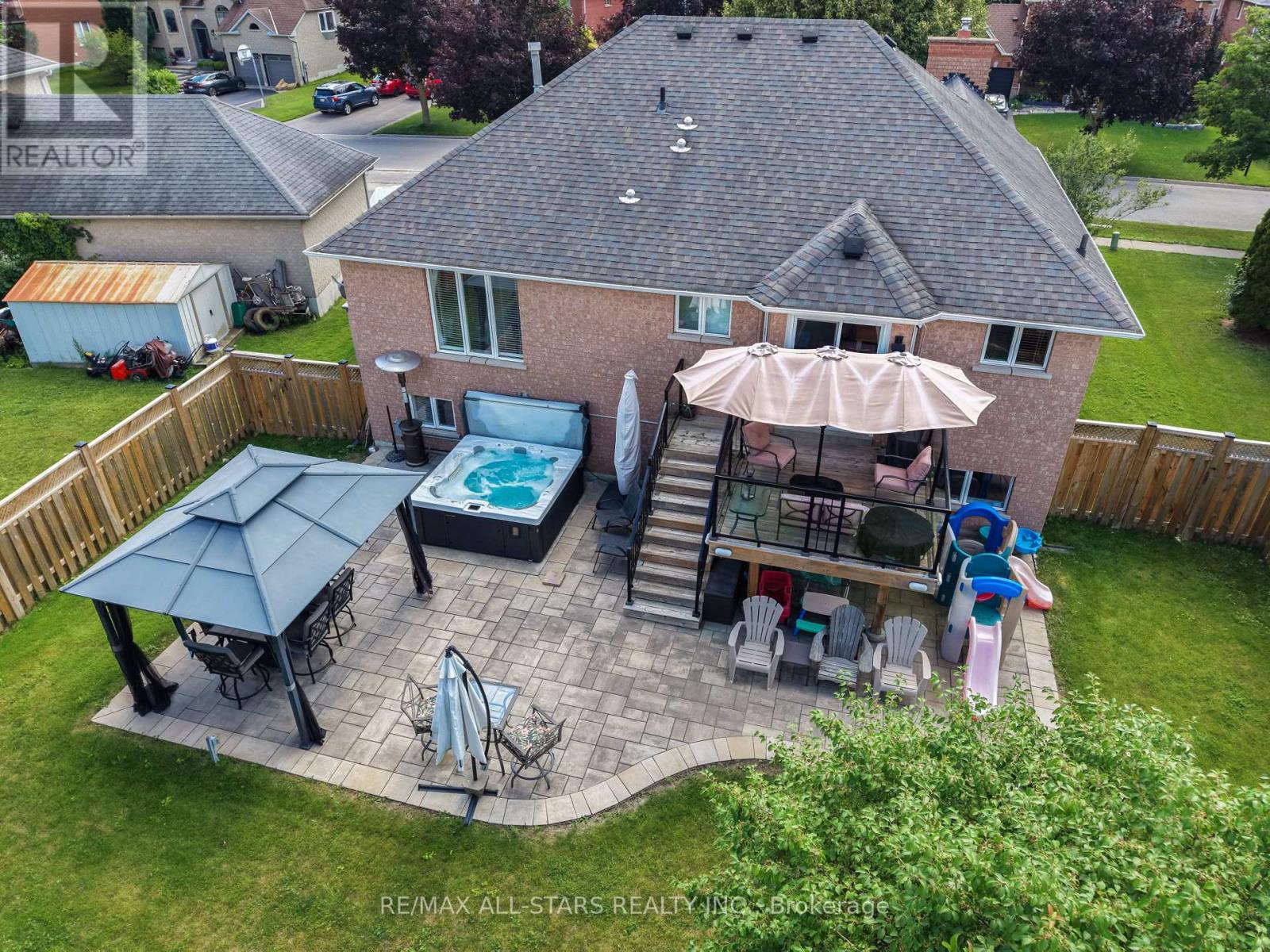 29 Fourth Avenue N, Uxbridge, Ontario  L9P 1V5 - Photo 2 - N13547974