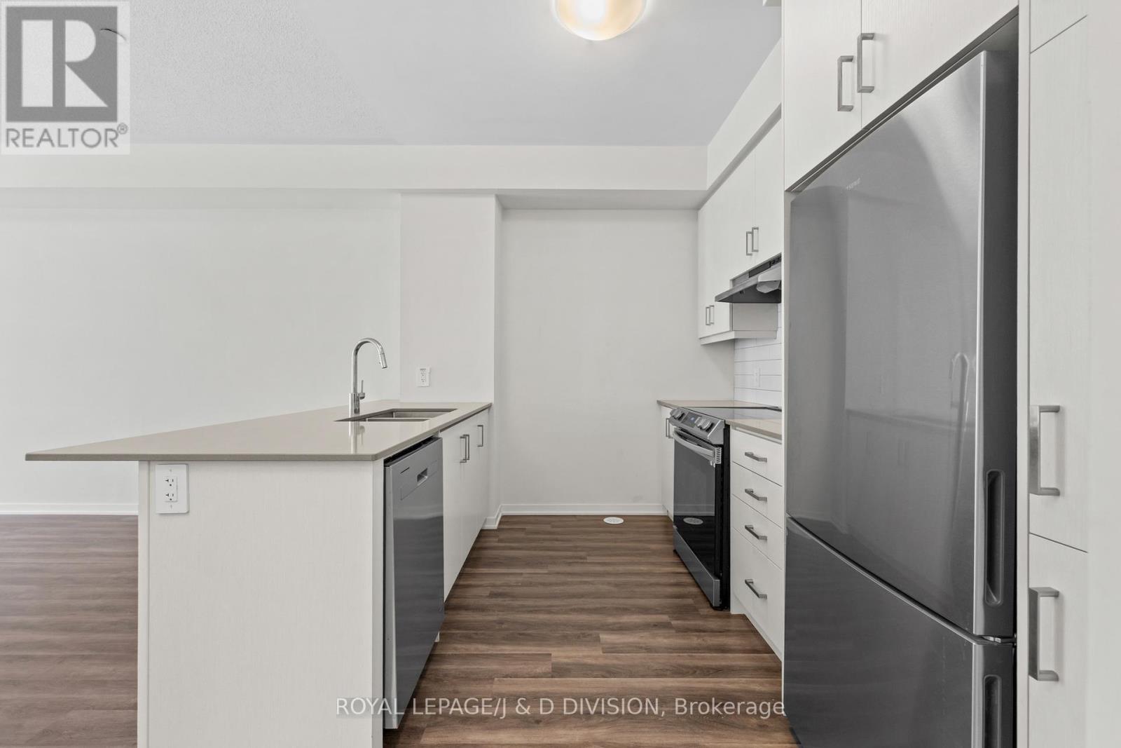57 - 31 Honeycrisp Crescent, Vaughan, Ontario  L4K 0N6 - Photo 15 - N13547982