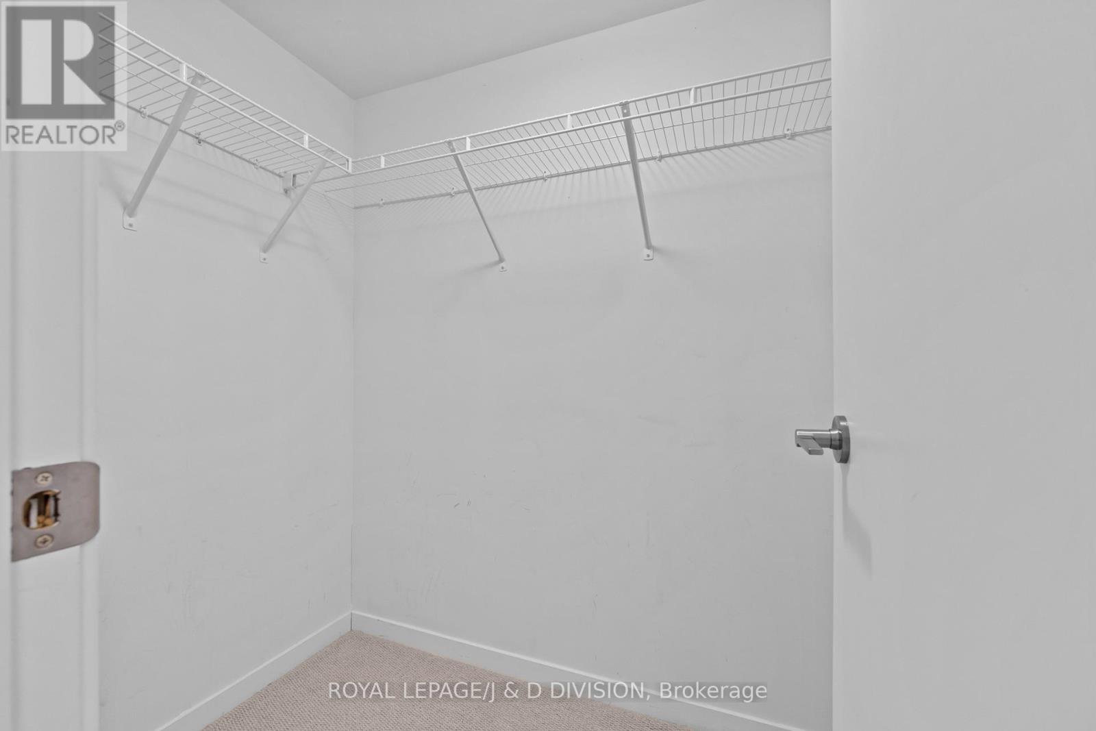 57 - 31 Honeycrisp Crescent, Vaughan, Ontario  L4K 0N6 - Photo 31 - N13547982