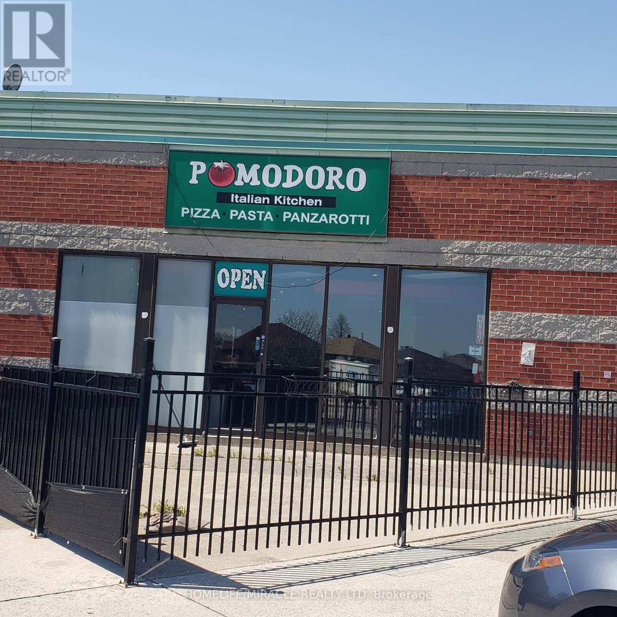 49 Matheson Boulevard E, Mississauga, Ontario  L4Z 2Y5 - Photo 2 - W13547716