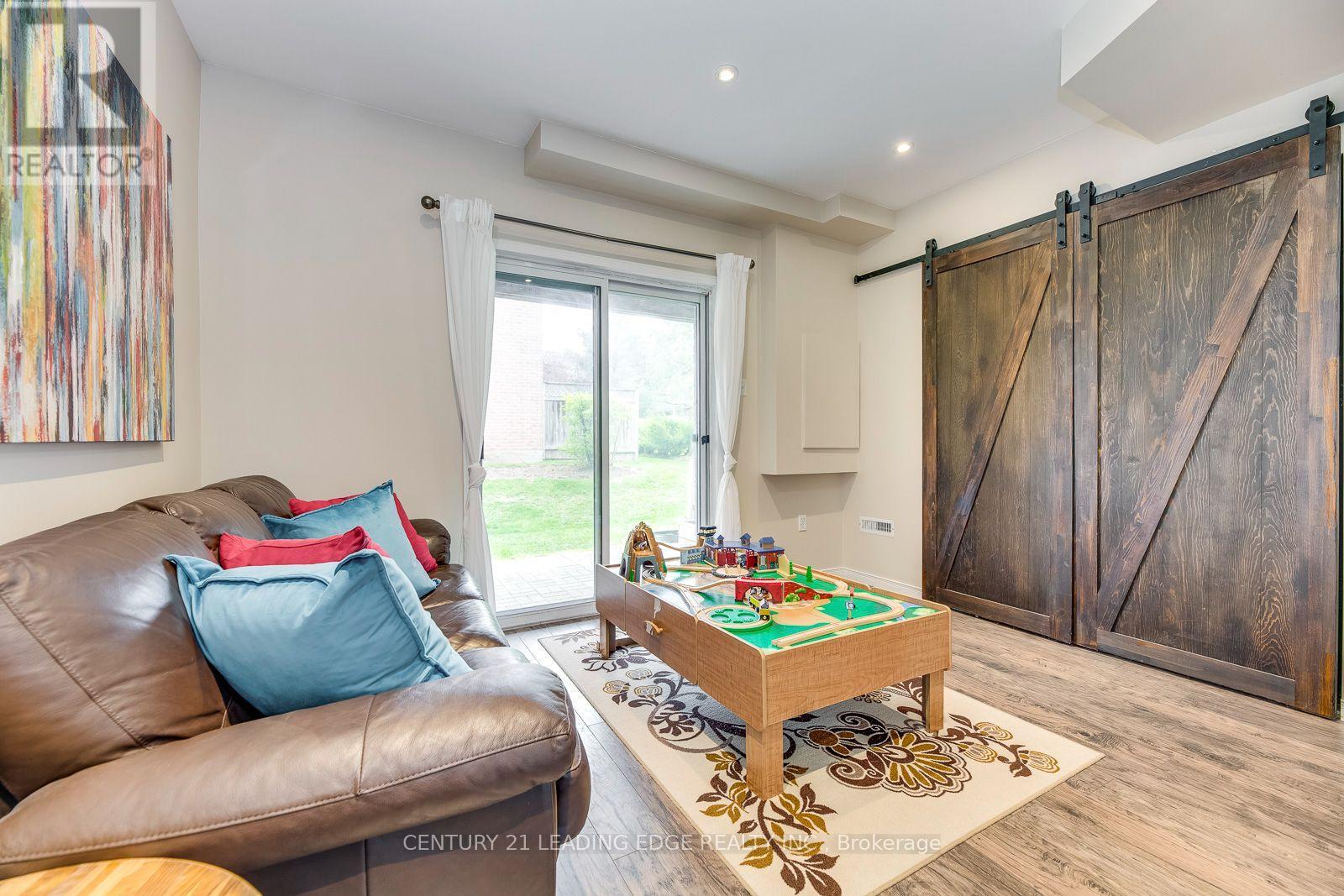 124 - 2945 Thomas Street, Mississauga, Ontario  L5M 6C1 - Photo 4 - W13547758