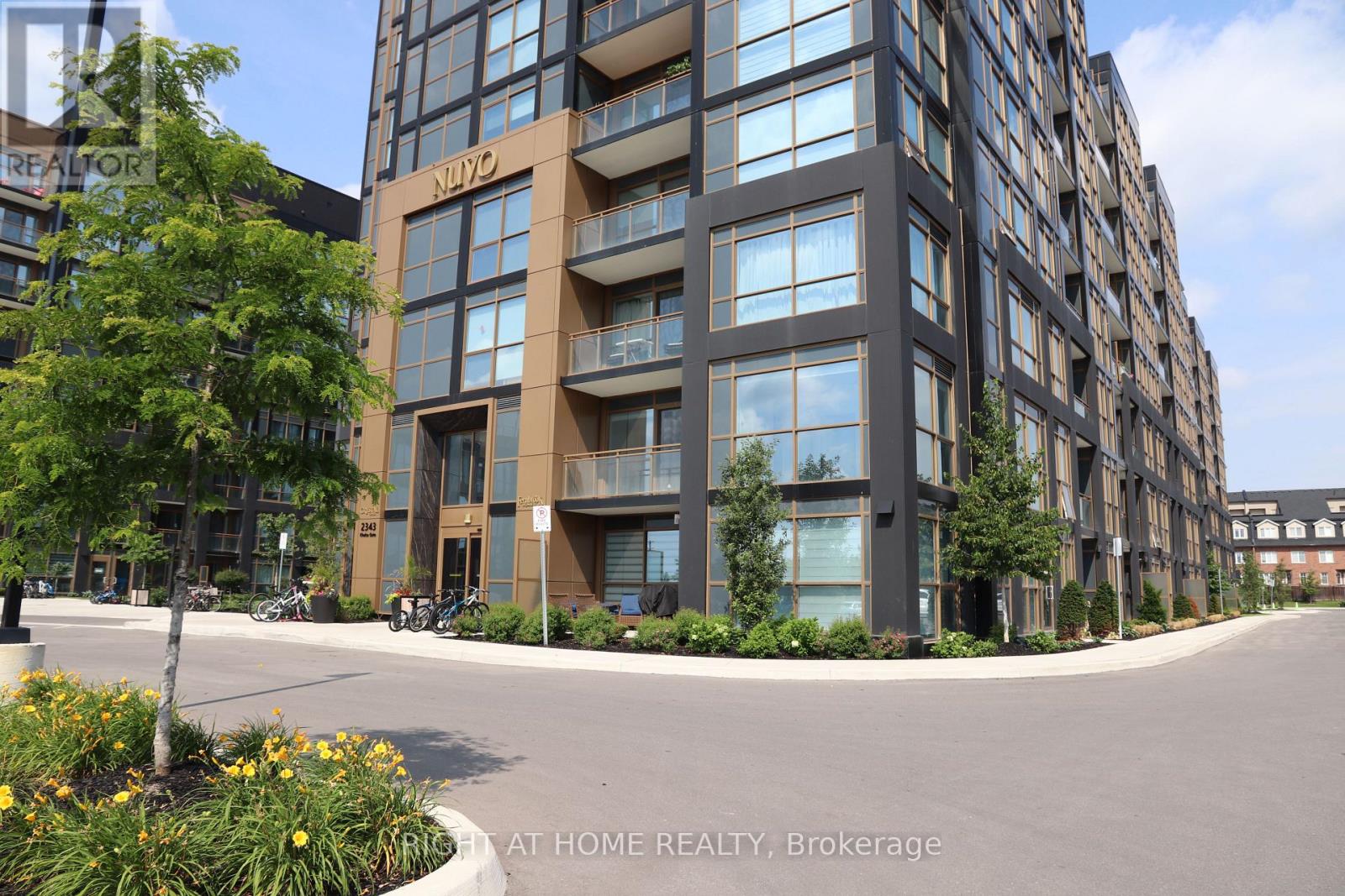 240 - 2343 Khalsa Gate, Oakville, Ontario  L6M 5R6 - Photo 3 - W13547966