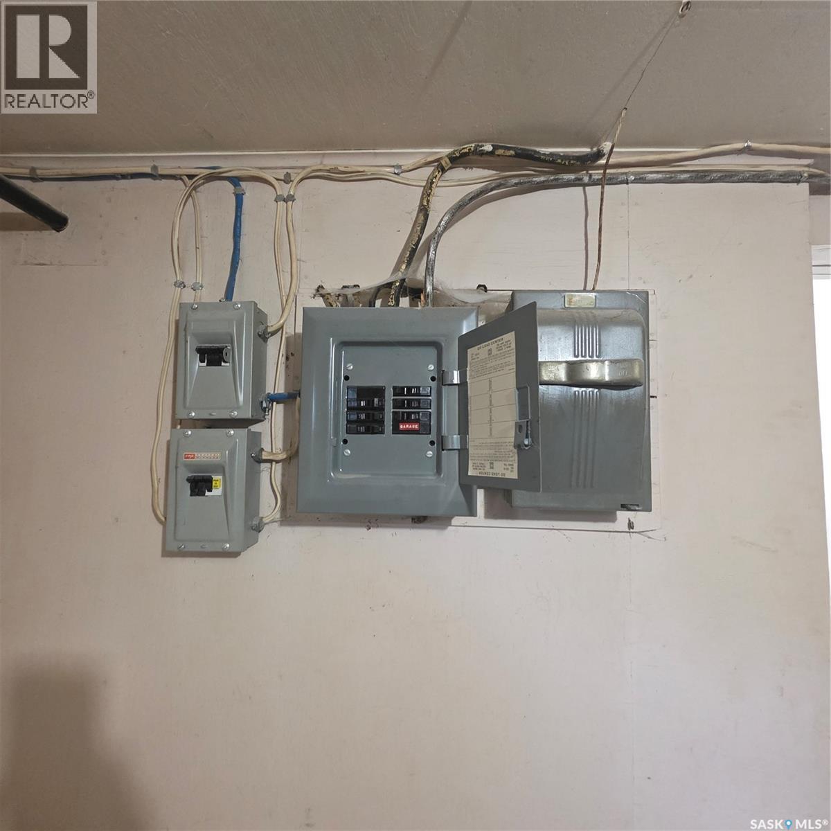 155 23rd Street W, Prince Albert, Saskatchewan  S6V 4L5 - Photo 3 - SK042190