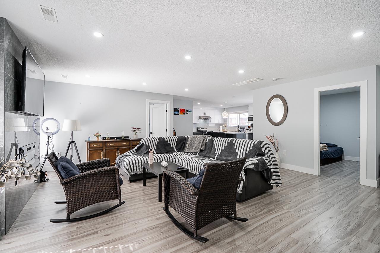 2714 Parkway Drive, Surrey, British Columbia  V4P 1E8 - Photo 5 - R3144913