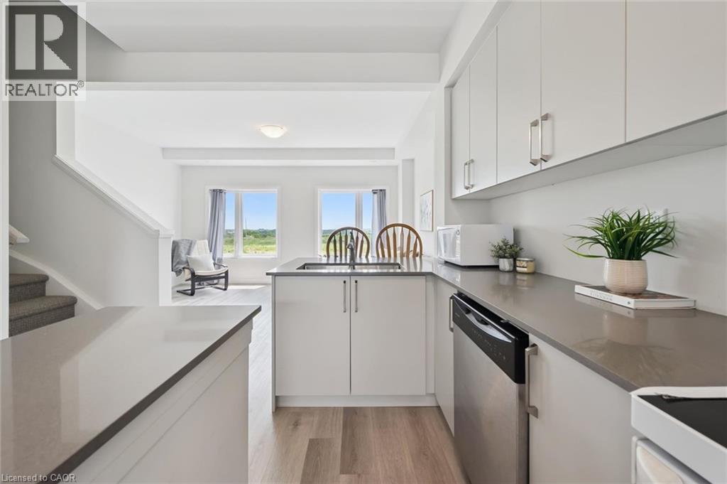 155 Equestrian Way Unit# 88, Cambridge, Ontario  N3E 0E8 - Photo 16 - 40846082