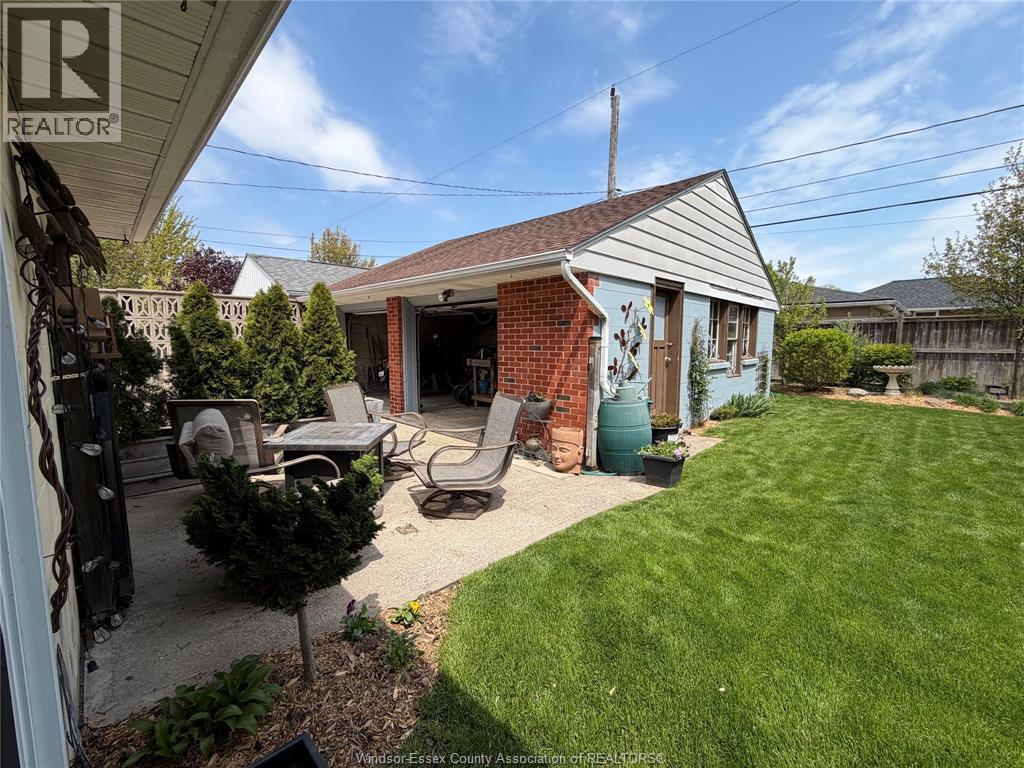 858 Laporte, Windsor, Ontario N8S 3R4 - Photo 31 - 26016596