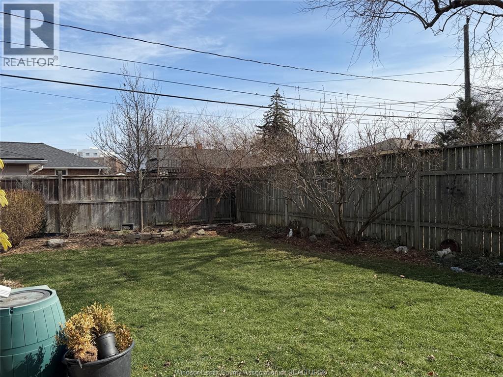 858 Laporte, Windsor, Ontario N8S 3R4 - Photo 33 - 26016596