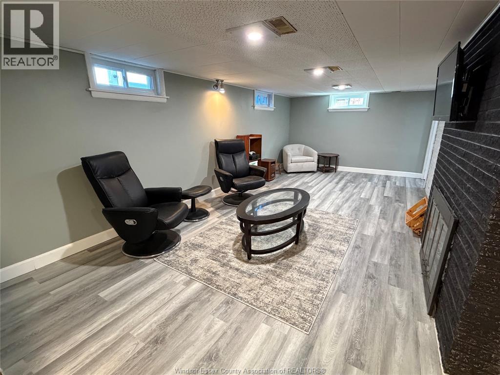 858 Laporte, Windsor, Ontario N8S 3R4 - Photo 4 - 26016596