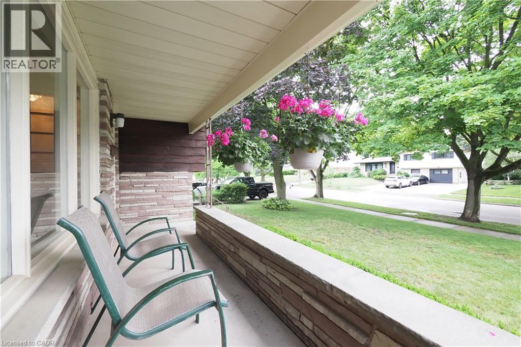 401 Forest Hill Drive, Kitchener, Ontario  N2M 4H3 - Photo 5 - 40845655