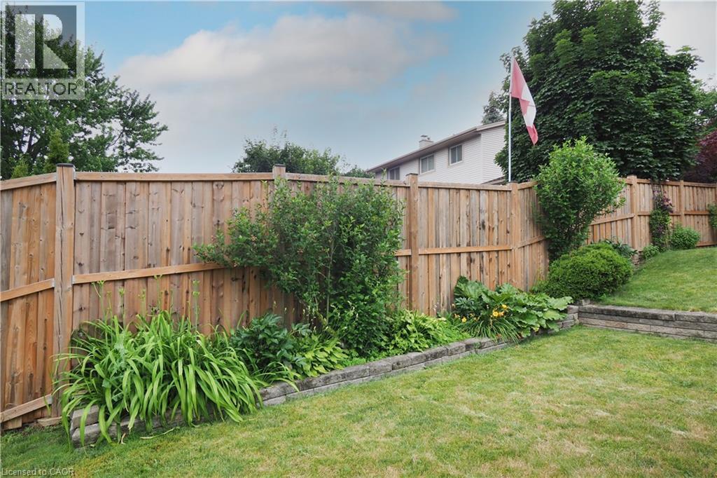 401 Forest Hill Drive, Kitchener, Ontario  N2M 4H3 - Photo 12 - 40845655