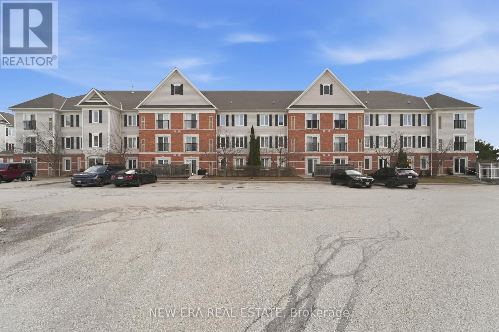 109 - 106 ASPEN SPRINGS DRIVE, Clarington (Bowmanville)