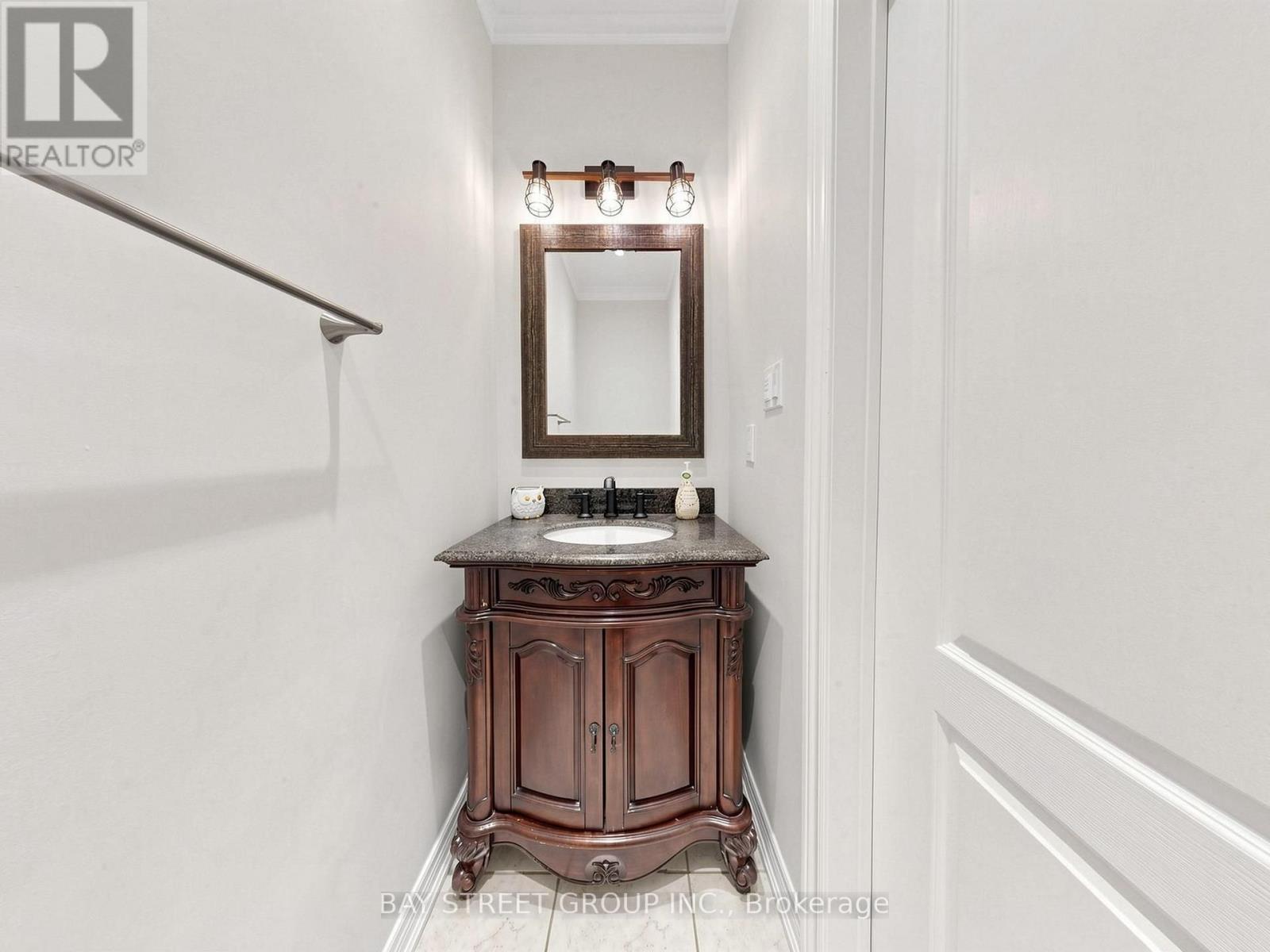 27 Wagon Wheel Crescent, Richmond Hill, Ontario  L4E 5E8 - Photo 12 - N13548250