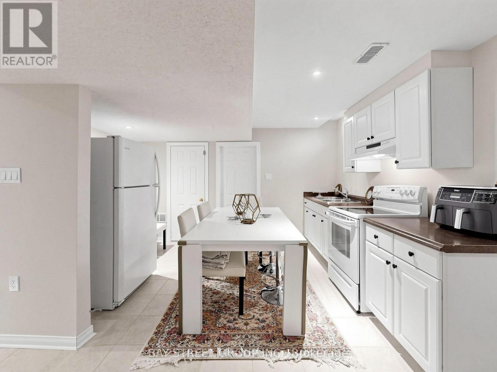 27 Wagon Wheel Crescent, Richmond Hill, Ontario  L4E 5E8 - Photo 28 - N13548250