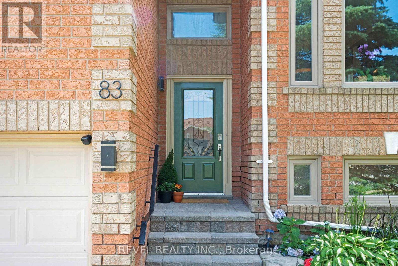 83 Depeuter Crescent, Bradford West Gwillimbury, Ontario  L3Z 3A2 - Photo 2 - N13548286