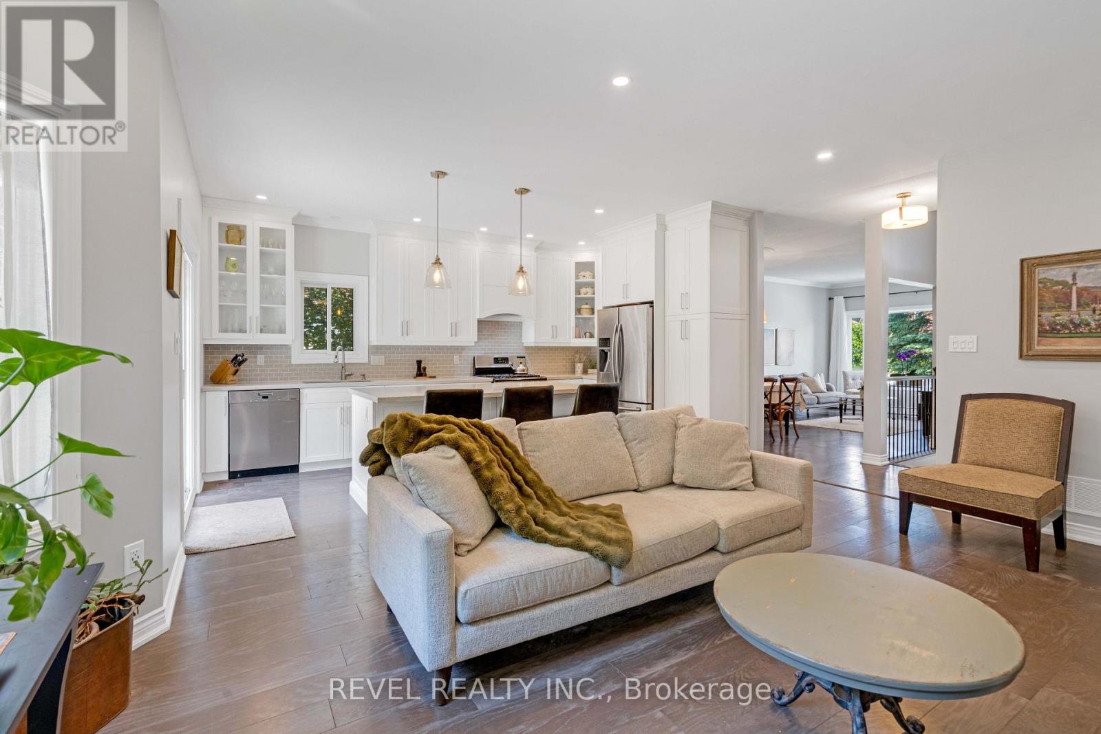 83 Depeuter Crescent, Bradford West Gwillimbury, Ontario  L3Z 3A2 - Photo 9 - N13548286