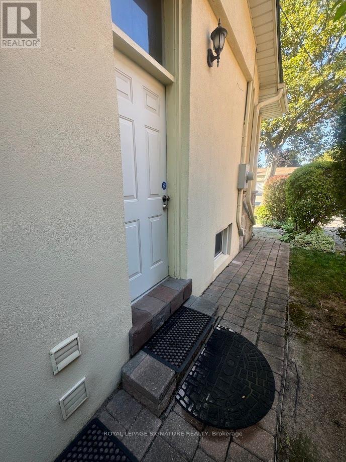 Bsmt - 31 Whitelock Crescent, Toronto, Ontario  M2K 1V9 - Photo 2 - C13547856