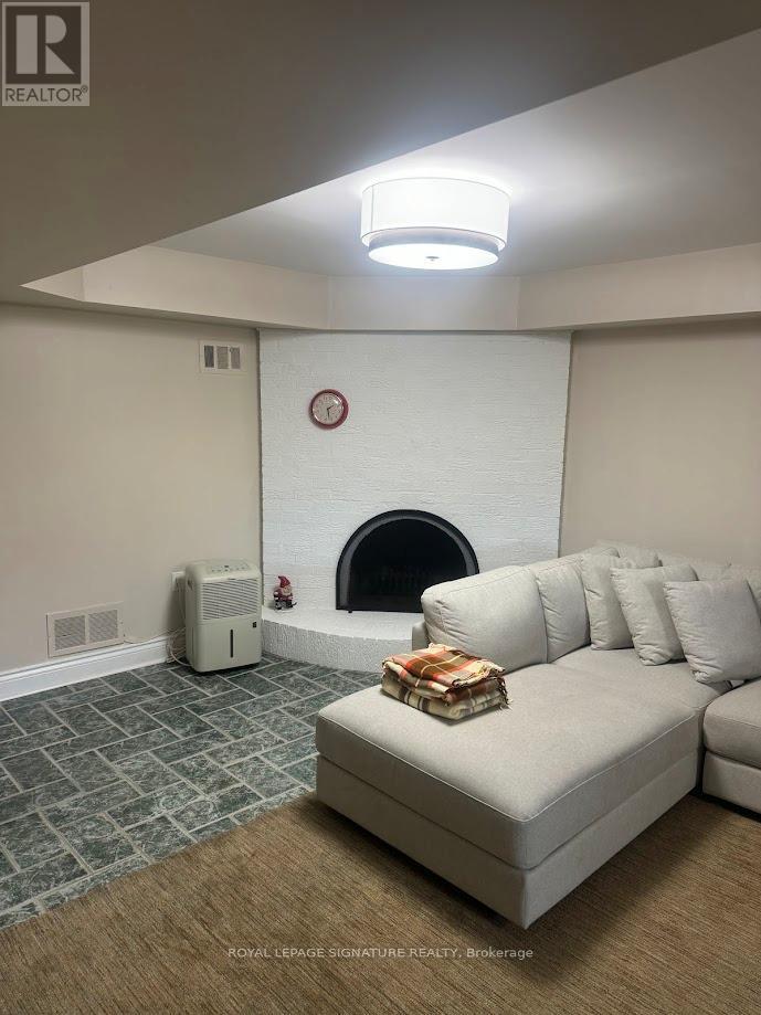 Bsmt - 31 Whitelock Crescent, Toronto, Ontario  M2K 1V9 - Photo 5 - C13547856