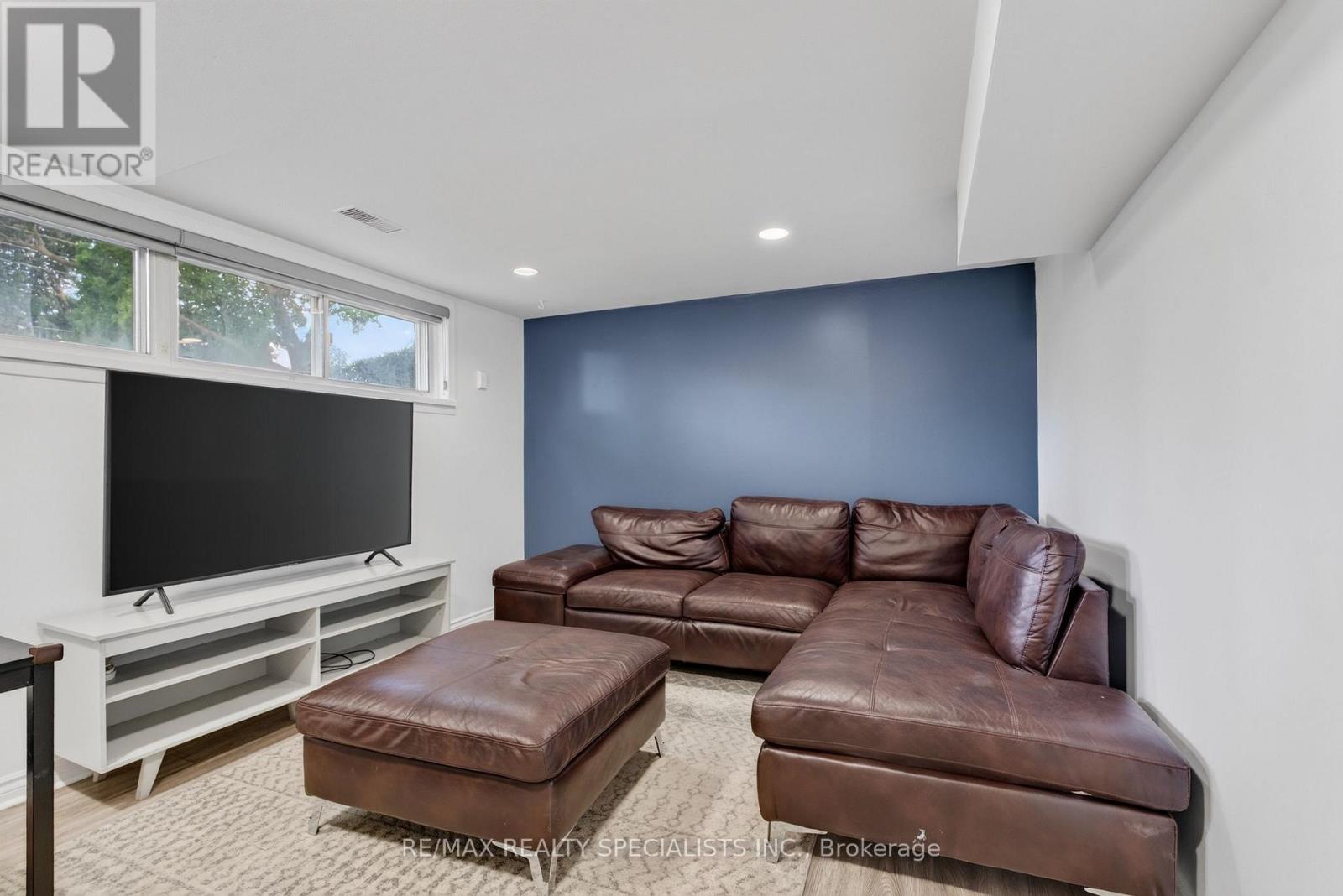 94 Eringate Drive, Toronto, Ontario  M9C 3Z6 - Photo 27 - W13548092