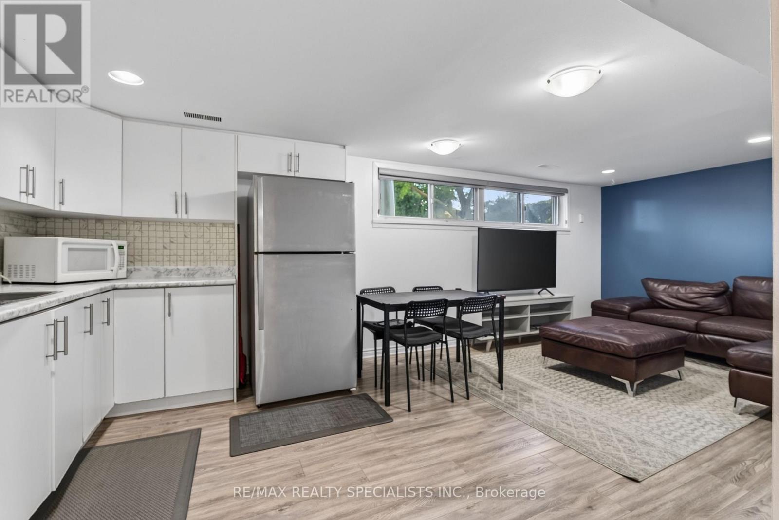 94 Eringate Drive, Toronto, Ontario  M9C 3Z6 - Photo 29 - W13548092