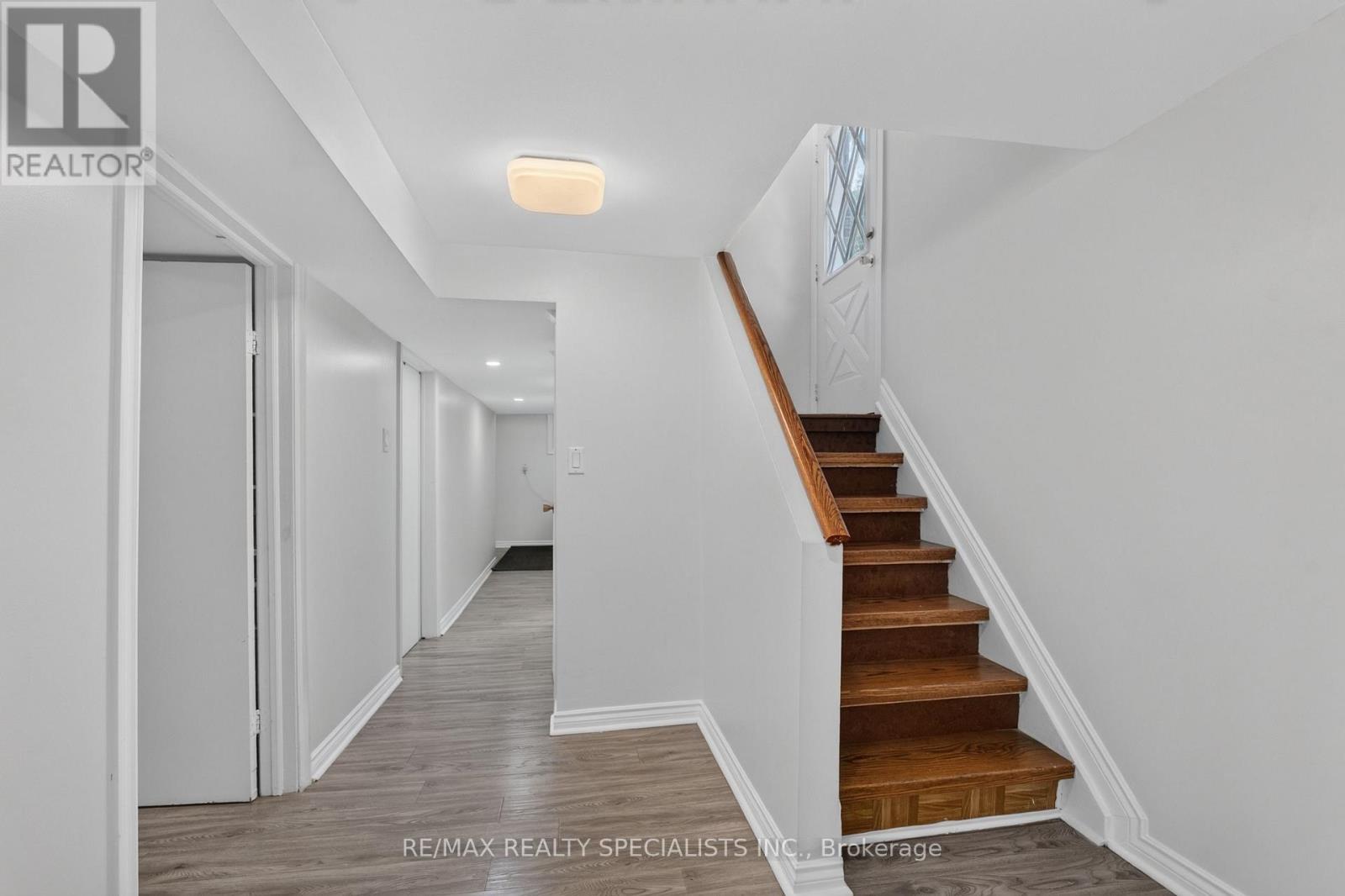 94 Eringate Drive, Toronto, Ontario  M9C 3Z6 - Photo 36 - W13548092