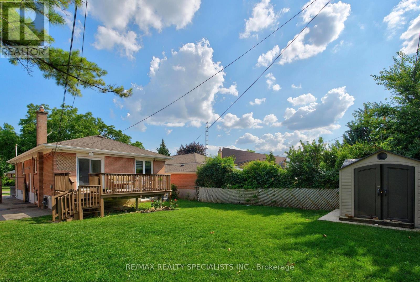 94 Eringate Drive, Toronto, Ontario  M9C 3Z6 - Photo 41 - W13548092