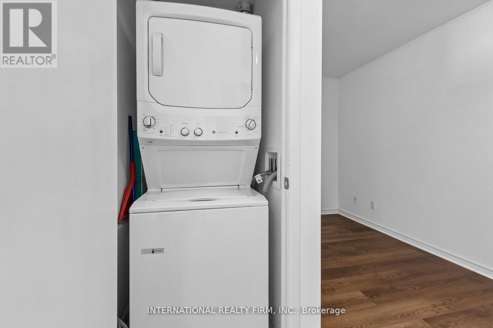 1011 - 3391 Bloor Street W, Toronto, Ontario  M8X 1G3 - Photo 17 - W13548172