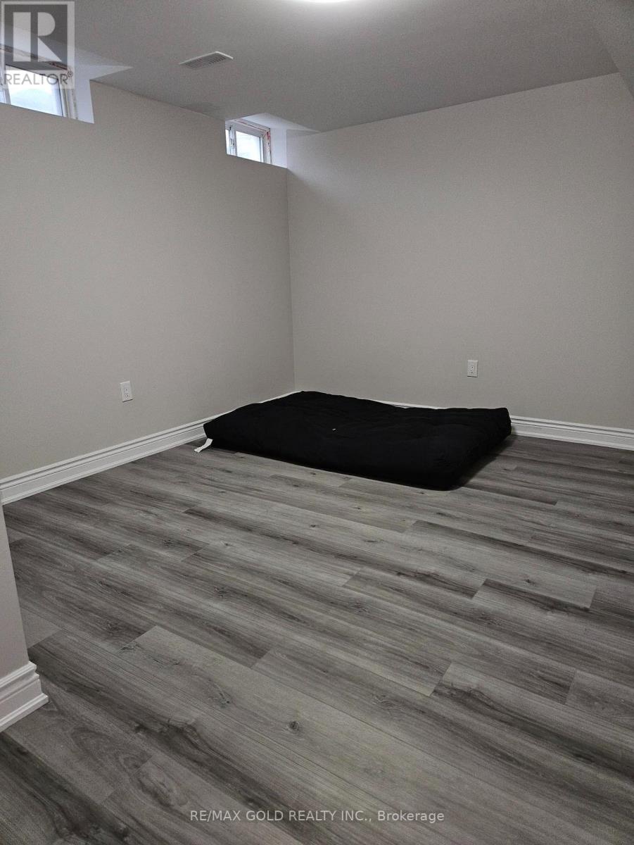 Bsmt - 29 Seastar Road, Brampton, Ontario  L6Y 0P1 - Photo 12 - W13548192