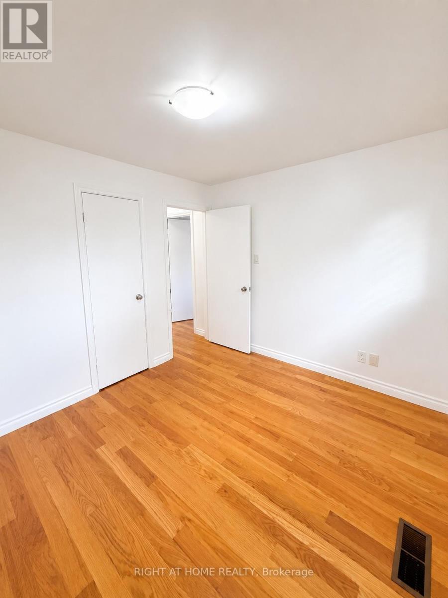 Upper - 7154 Fayette Circle, Mississauga, Ontario  L5N 1Y6 - Photo 6 - W13548212