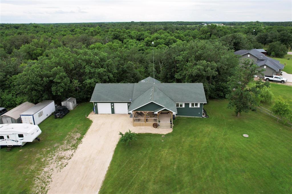 24 South Ridge Drive, Grunthal, Manitoba  R0A 0R0 - Photo 4 - 202616212