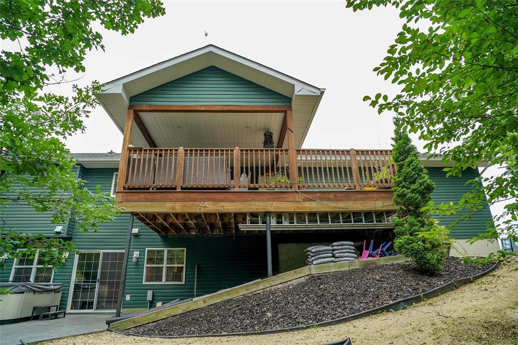 24 South Ridge Drive, Grunthal, Manitoba  R0A 0R0 - Photo 9 - 202616212