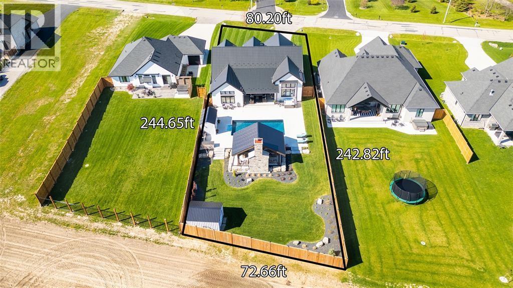 3661 Egremont Road, Plympton-Wyoming, Ontario  N0N 1E0 - Photo 2 - 26016604
