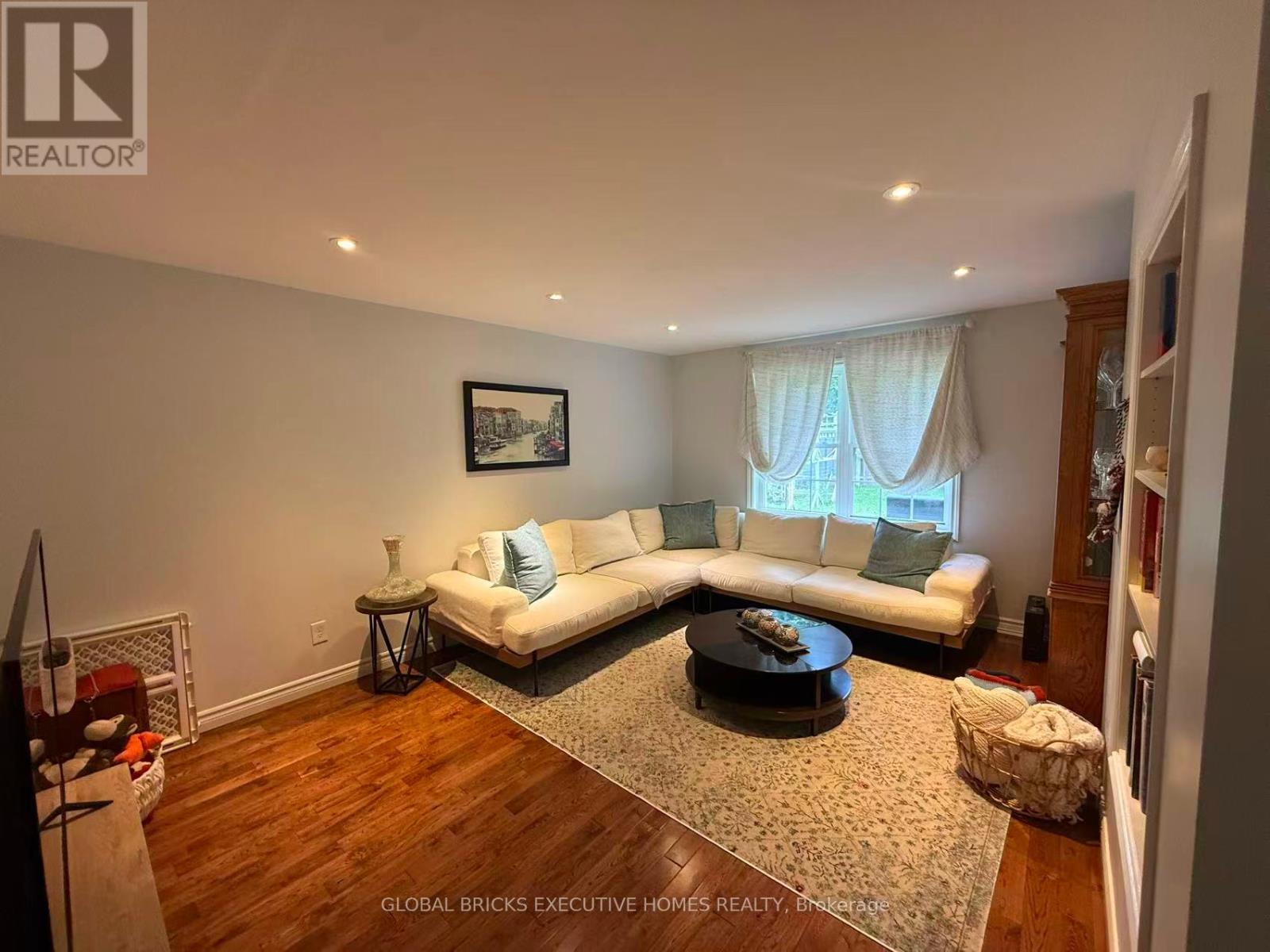 23 Whitefriars Drive, Toronto, Ontario  M3A 2L2 - Photo 34 - C13541592