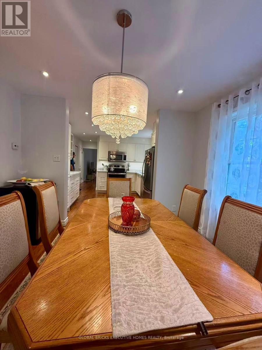 23 Whitefriars Drive, Toronto, Ontario  M3A 2L2 - Photo 36 - C13541592
