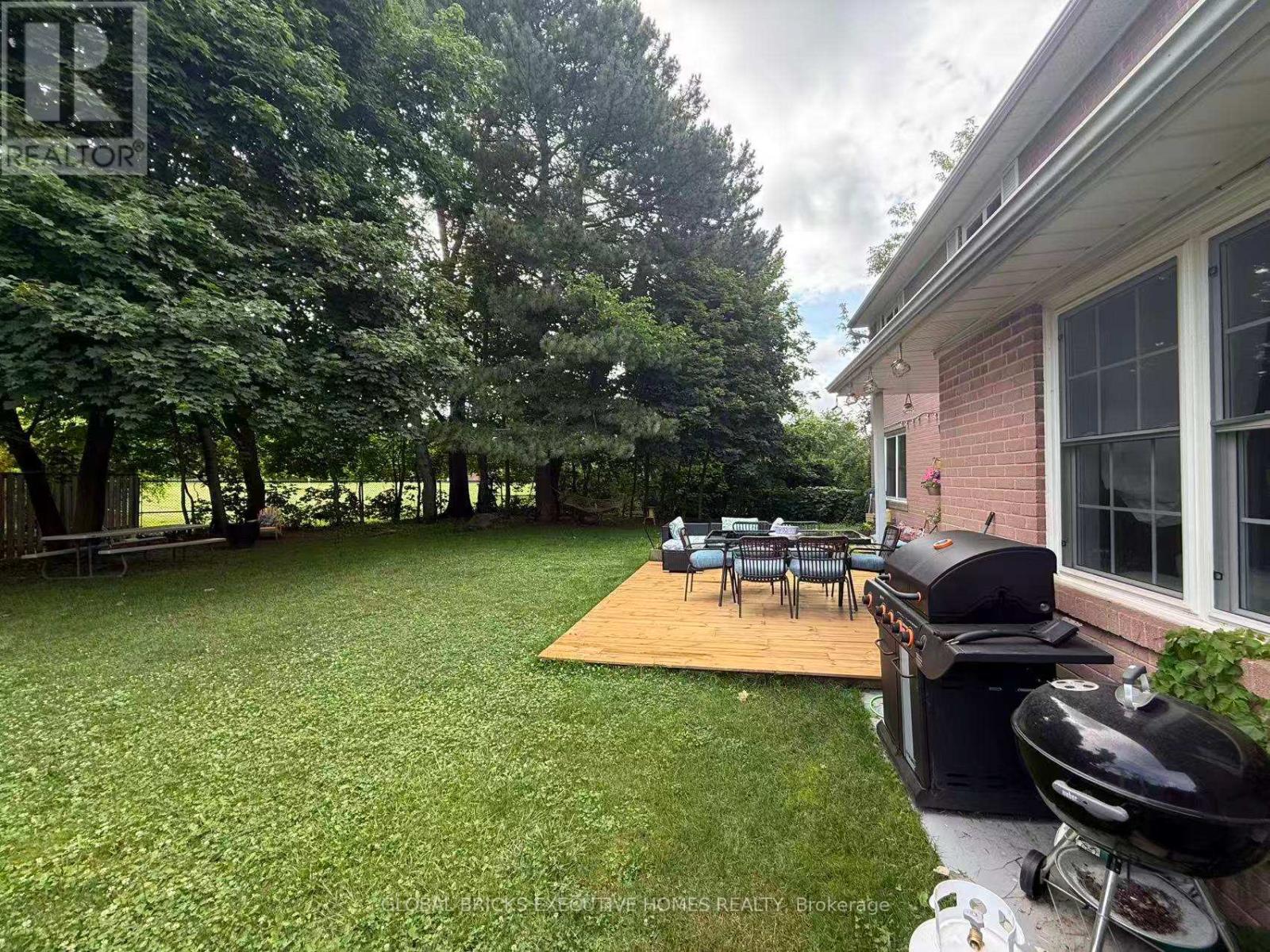 23 Whitefriars Drive, Toronto, Ontario  M3A 2L2 - Photo 39 - C13541592